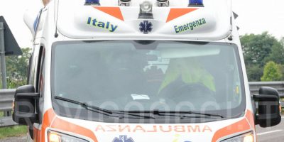 Giovane si schianta in auto e muore nell’...