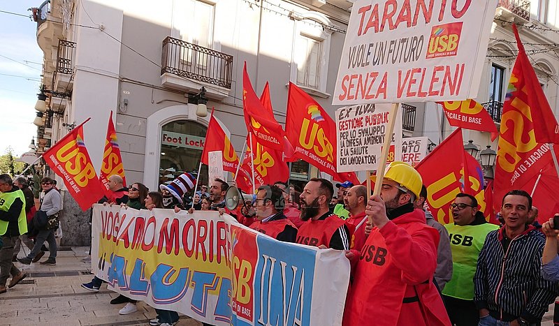 manifestazione usb taranto
