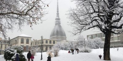 Meteo: neve a Torino e Milano. Allerta maltempo...