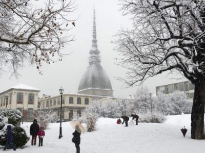 Meteo: neve a Torino e Milano. Allerta maltempo a Roma e Napoli