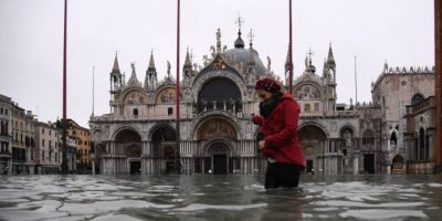 Venezia, torna l’incubo acqua alta e le p...
