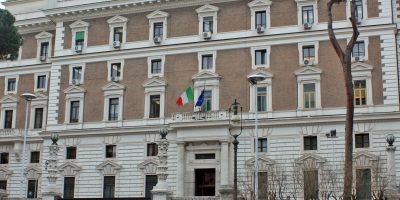 Viminale, dal 10 agosto riprenderanno i rimpatr...