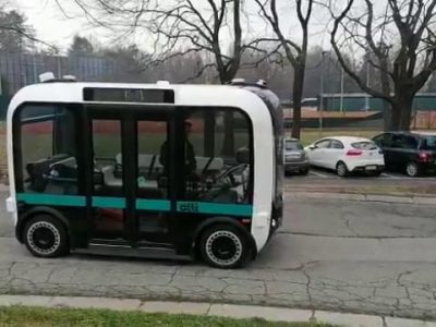 Dopo la sperimentazione a Merano, il pulmino a guida autonoma approda a Torino