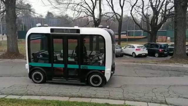  veicoli guida autonoma