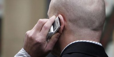 “Il cellulare può causare tumori alla tes...