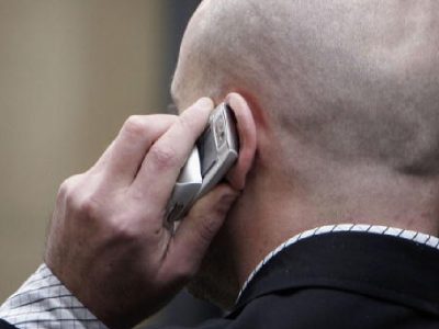 “Il cellulare può causare tumori alla testa” Lo sostiene la Corte d’Appello