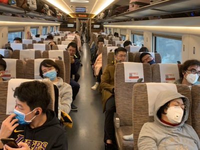 Coronavirus, Fiumicino controlli per 202 passeggeri mentre i morti salgono 25
