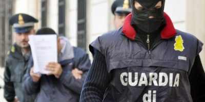 Arresti eccellenti a Crotone nell’inchies...