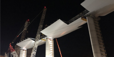 Genova, posizionato il sesto impalcato sul viad...