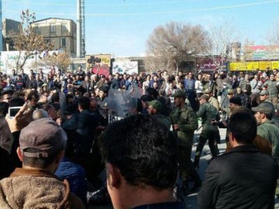 Scontri e tensione in Iran, mai come ora il regime in bilico