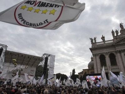 Revoca Autostrade, il M5S non molla: “Giustizia per i morti di Genova”