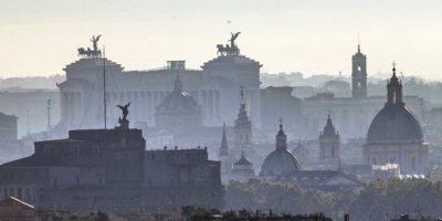 Roma si arrende all’inquinamento, via all...