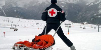 Sulle piste friulane, bimba cade sugli sci: è g...