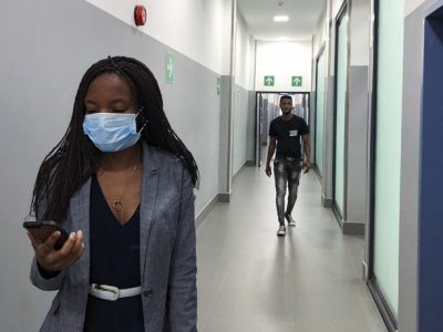 Coronavirus, primi casi di contagio in Nigeria e Olanda