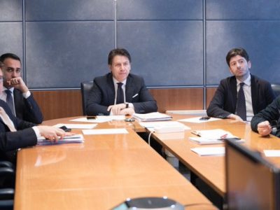 Coronavirus: scontro tra i vertici di Regione Lombardia e il premier Conte