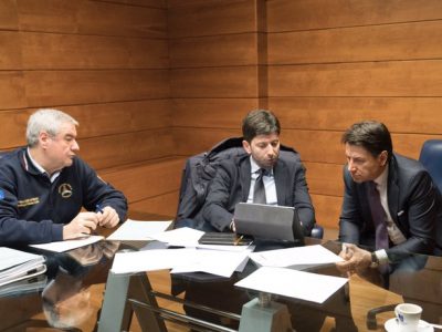 Coronavirus, restano sospesi i voli tra Italia e Cina