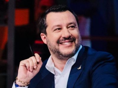 Salvini contro il Governo: “Con la scusa del virus pensano a una maxisanatoria per i clande...