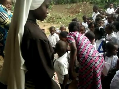 Coronavirus, i bambini del Congo lanciano un messaggio di speranza all’Italia
