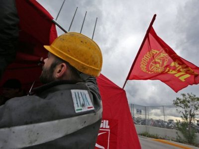 Coronavirus, scatta la protesta delle fabbriche. I sindacati intimano lo stop