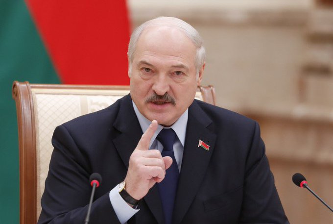 Lukashenko coronavirus sauna vodka