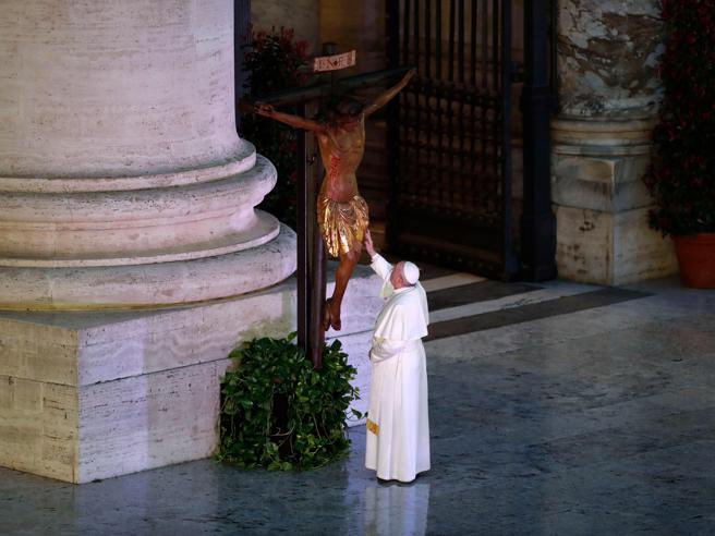 Papa Francesco domenica del pianto
