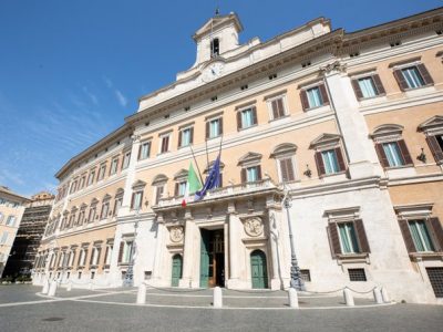 Il Pd propone l’agenda Mattarella, la Lega apre