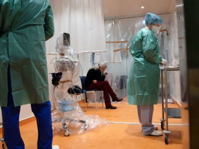 Coronavirus: 969 vittime in un giorno, è il numero più alto