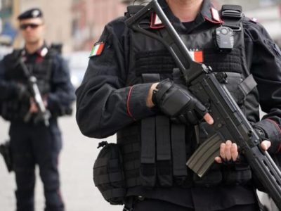 Nascondeva armi e munizioni nel casolare, arrestato