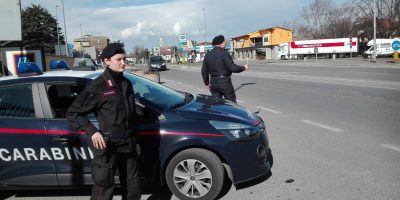 Denunciati due giovani che volevano lasciare Pa...