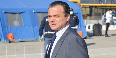 De Luca indagato ha il plauso e la solidarietà ...