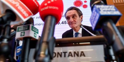 Il governatore Fontana chiede misure più rigide...
