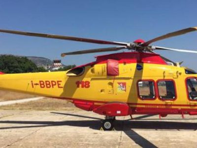 Ragazzo di 15 anni schiacciato dal trattore che stava guidando