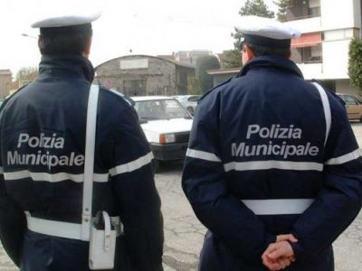 Festa sospesa e denuncia per il titolare del locale sordo alle norme antivirus