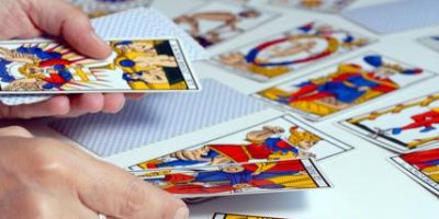 Incendia la villa del marito su suggerimento de...