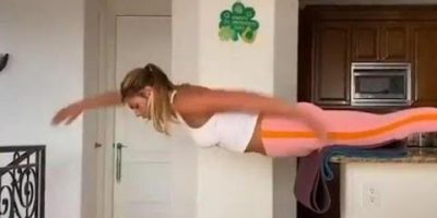 Video: Julija Efimova, campionessa olimpica, nu...