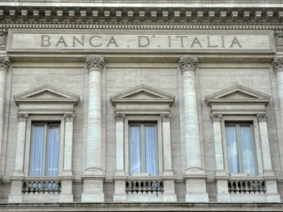 Banca d’Italia: “Si estendano su base volontaria le misure del governo”