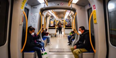 Allarme sui mezzi pubblici: impossibile il dist...