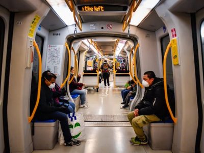 Allarme sui mezzi pubblici: impossibile il distanziamento