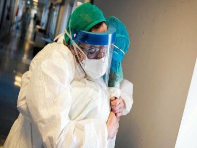 Coronavirus, doppio record: in 24 ore 4.693 guariti in più e meno 3.106 malati