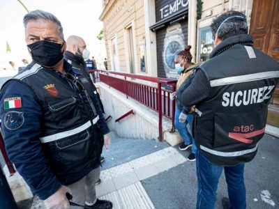 Mit: linee guida del trasporto pubblico dopo il Dpcm del 26 aprile