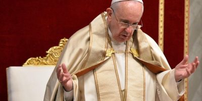 Il Papa: “I governi trovino la strada giu...