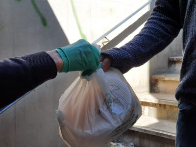 Coronavirus, aumentano i “nuovi poveri” che si rivolgono alla Caritas