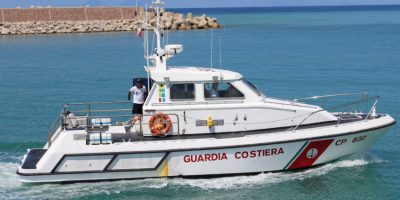 Nave Diciotti, serve o no alle Tremiti? Rimpall...