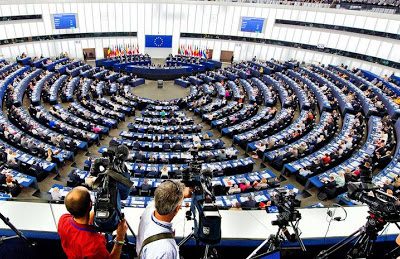 Commissione europea, via libera al decreto legge per interventi su imprese