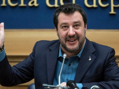 Matteo Salvini “Chi va a Bruxelles a negoziare il Mes senza il voto del Parlamento è fuoril...