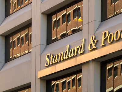 Standard & Poor’s ridimensiona le previsioni della Grecia