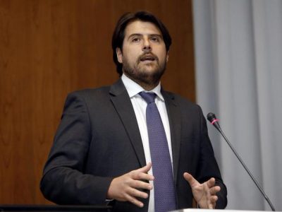 Il vice ministro Buffagni: “Agli autonomi aumento a 7-800 euro”