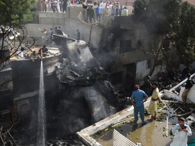 E’ di 97 morti il bilancio di un incidente aereo in Pakistan