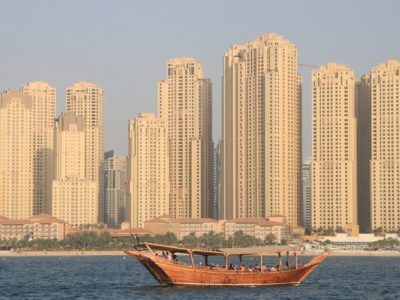 Sette feriti nell’incendio di un grattacielo di 48 piani