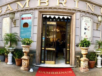 Ha riaperto il Gambrinus in piazza Plebiscito, a Napoli